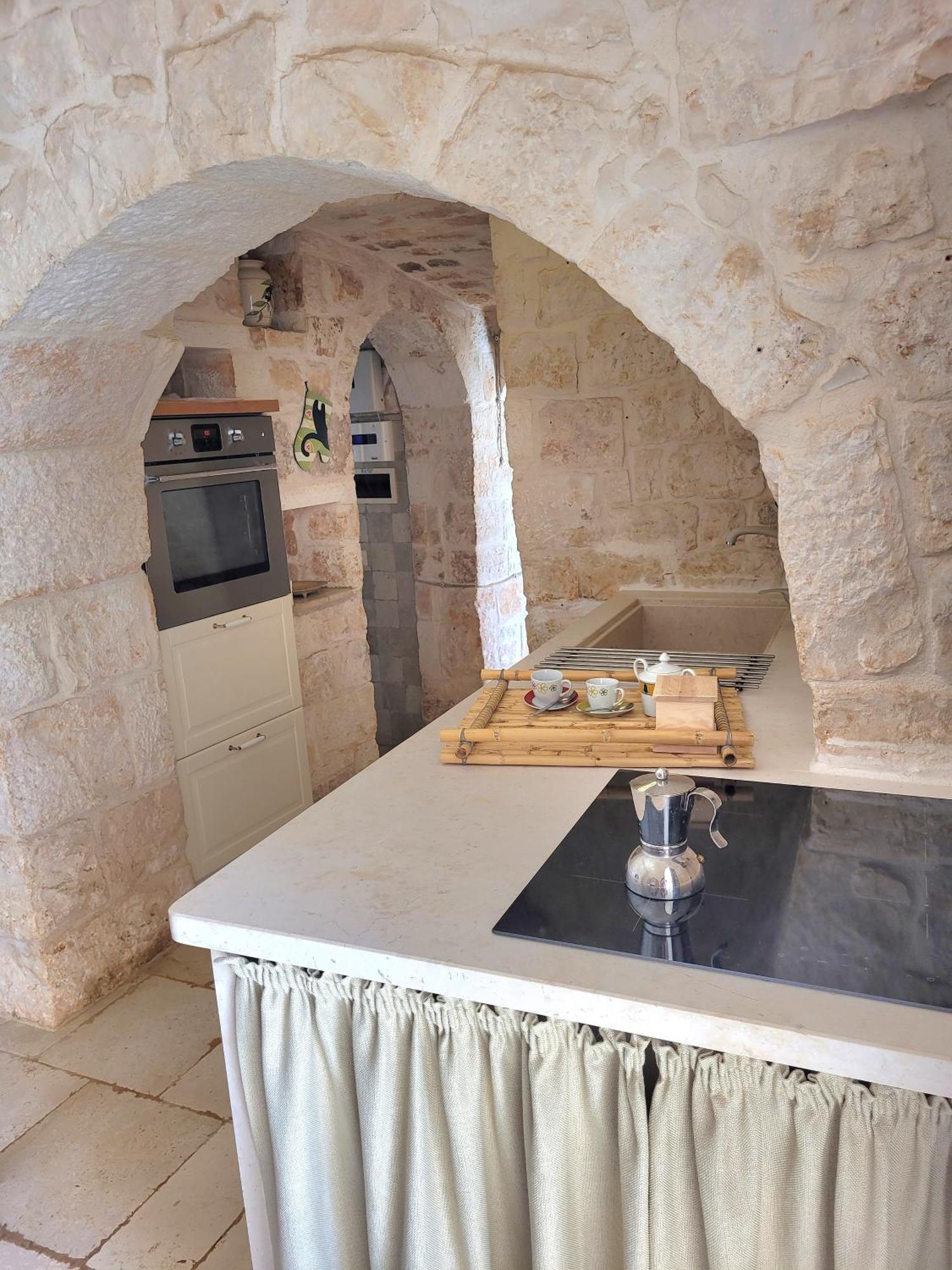 Trullo Bosco Libero Ostuni Villa Exterior photo