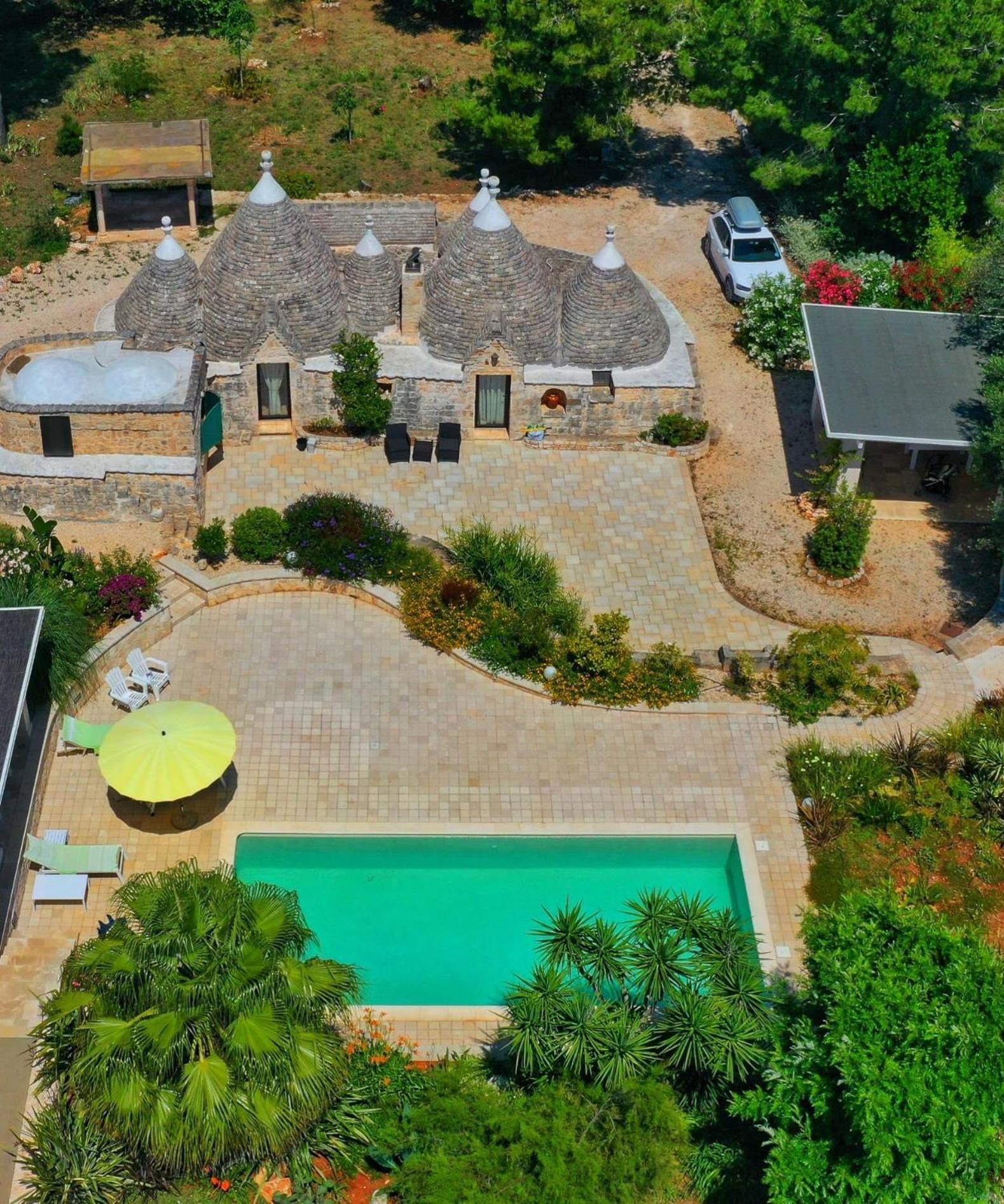 Trullo Bosco Libero Ostuni Villa Exterior photo